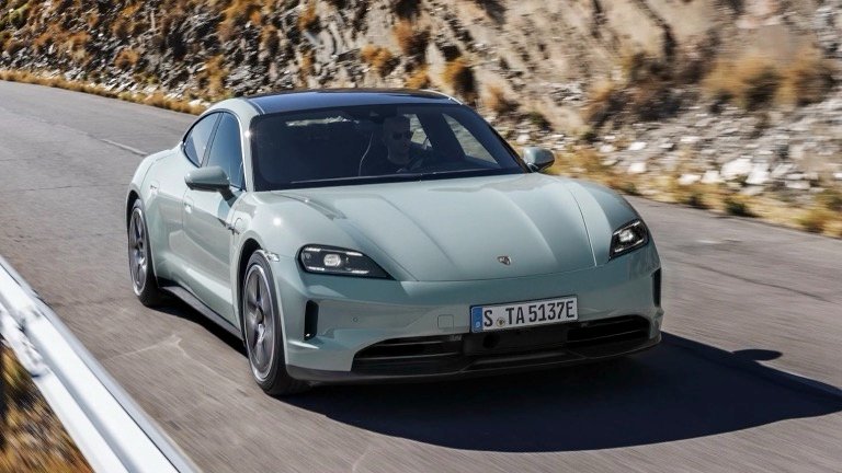 Porsche Taycan 4