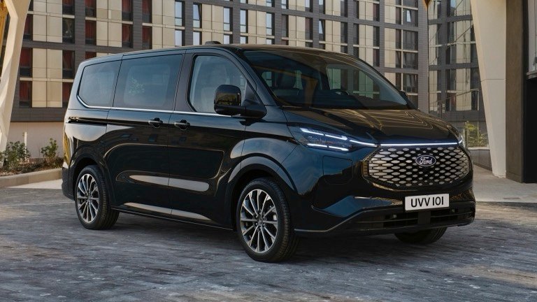Ford e-Tourneo Custom L1 160 kW RWD